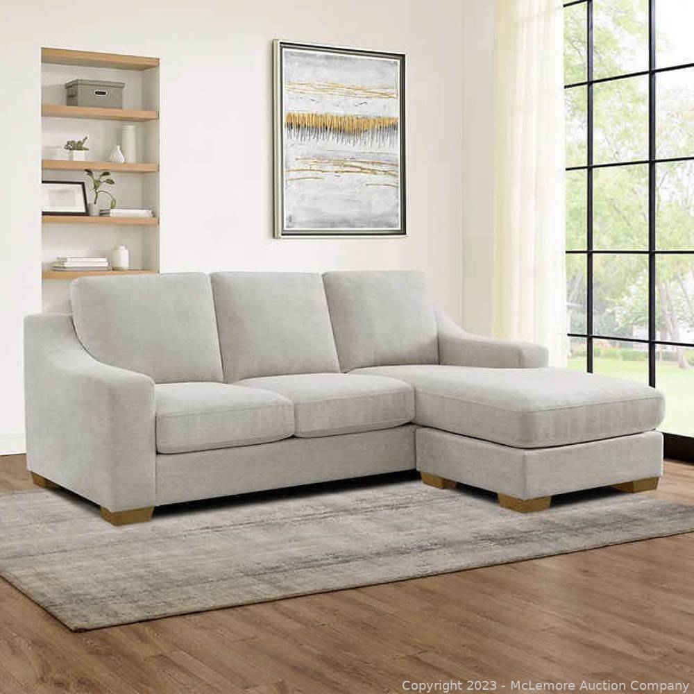 McLemore Auction Company Auction Thomasville and Raylin Sectionals