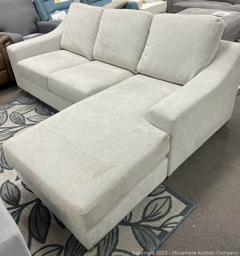 McLemore Auction Company Auction Thomasville and Raylin Sectionals