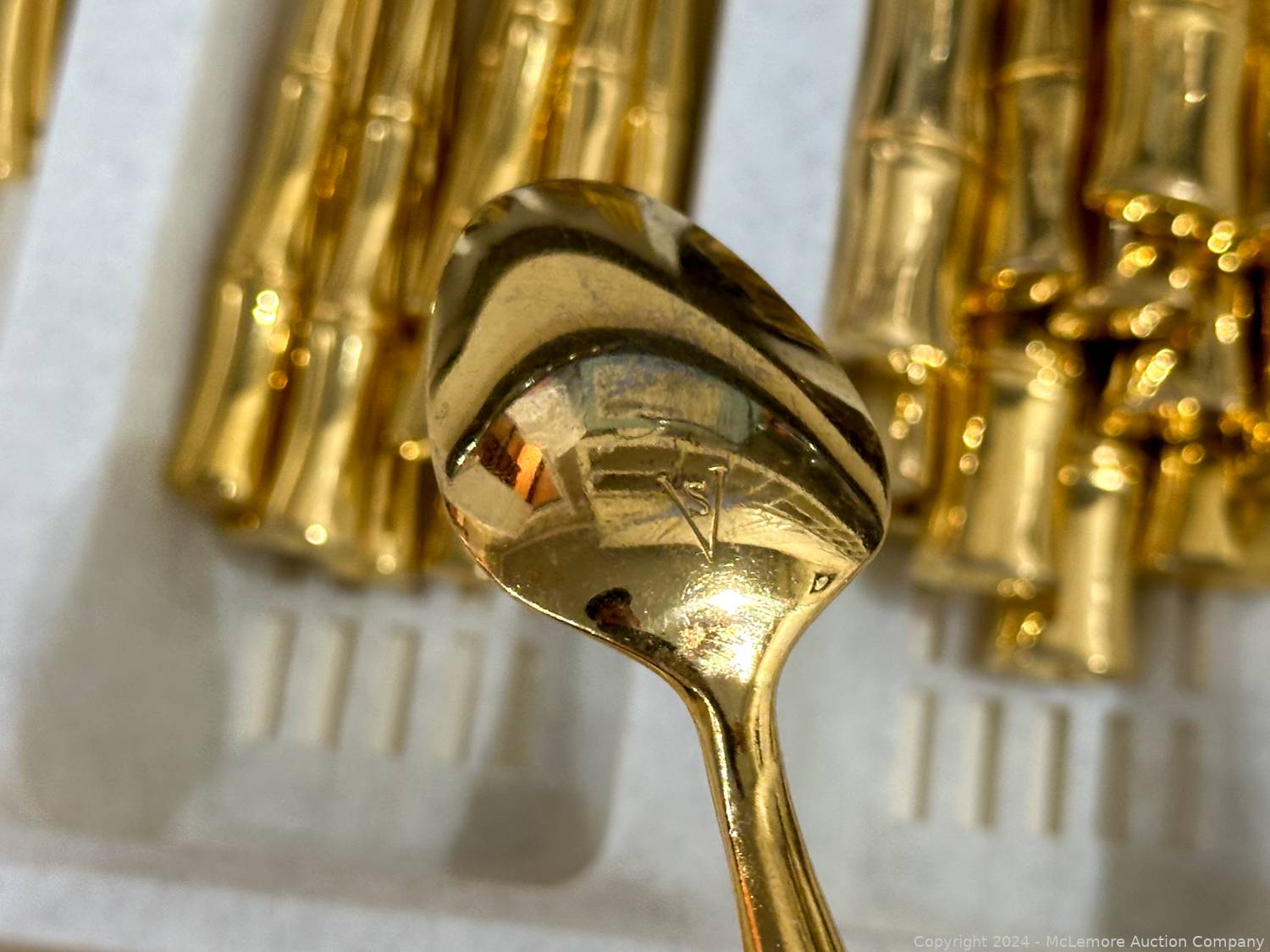 McLemore Auction Company Auction From Japan to Home Unique Furniture, Decor and Estate Finds