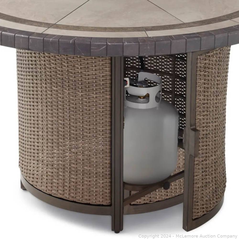 McLemore Auction Company Auction Brand New Items from the Wholesale