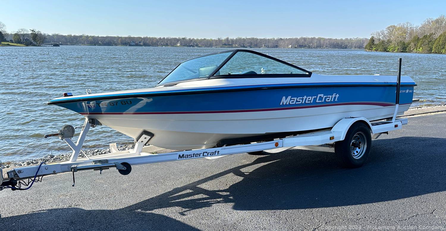1993 MasterCraft ProStar 190 Ski Boat with Single Axle Trailer 