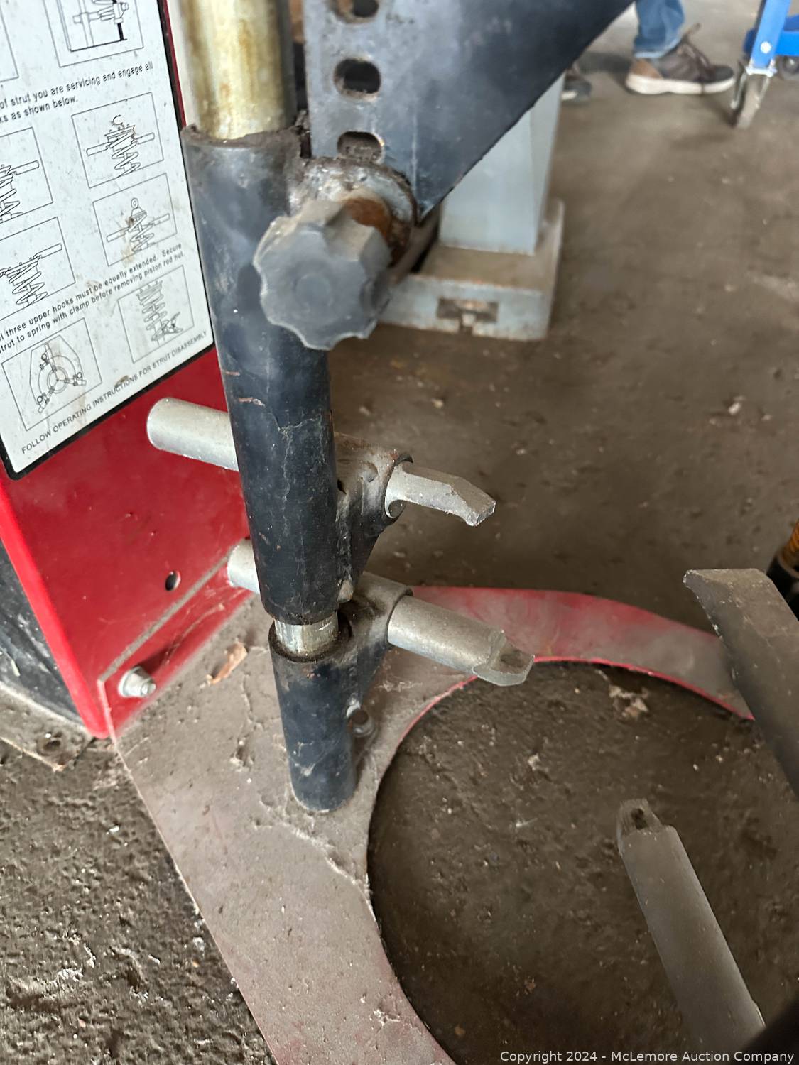 McLemore Auction Company Auction Lincoln College of Technology Relocation Sale Case Tractors