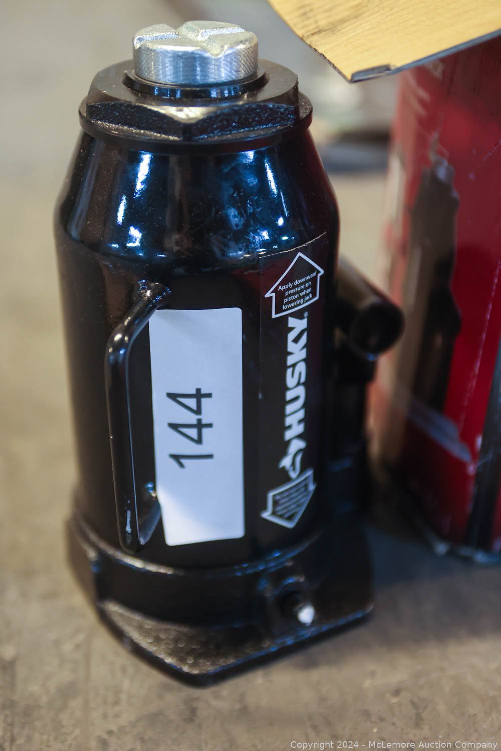 McLemore Auction Company Auction Columbia Liquidation Event Patio