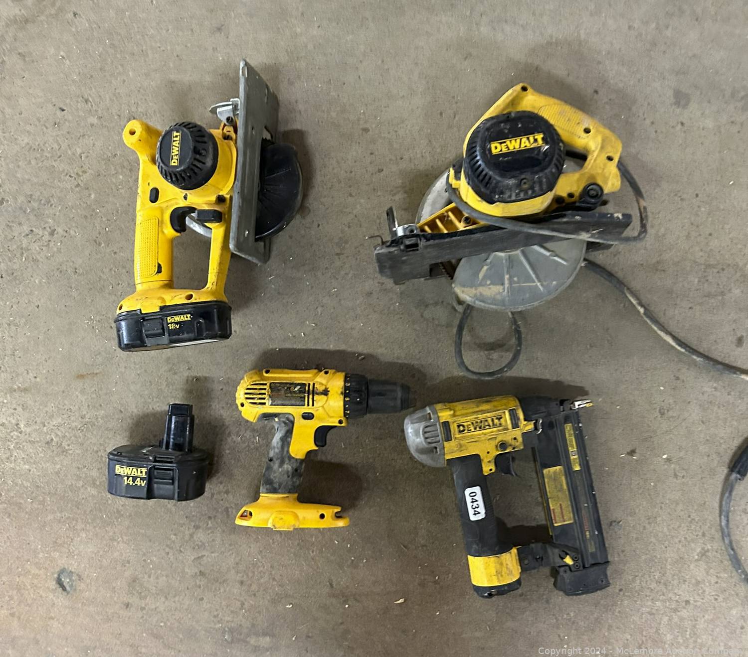 McLemore Auction Company Auction Nashville Warehouse Cleanout