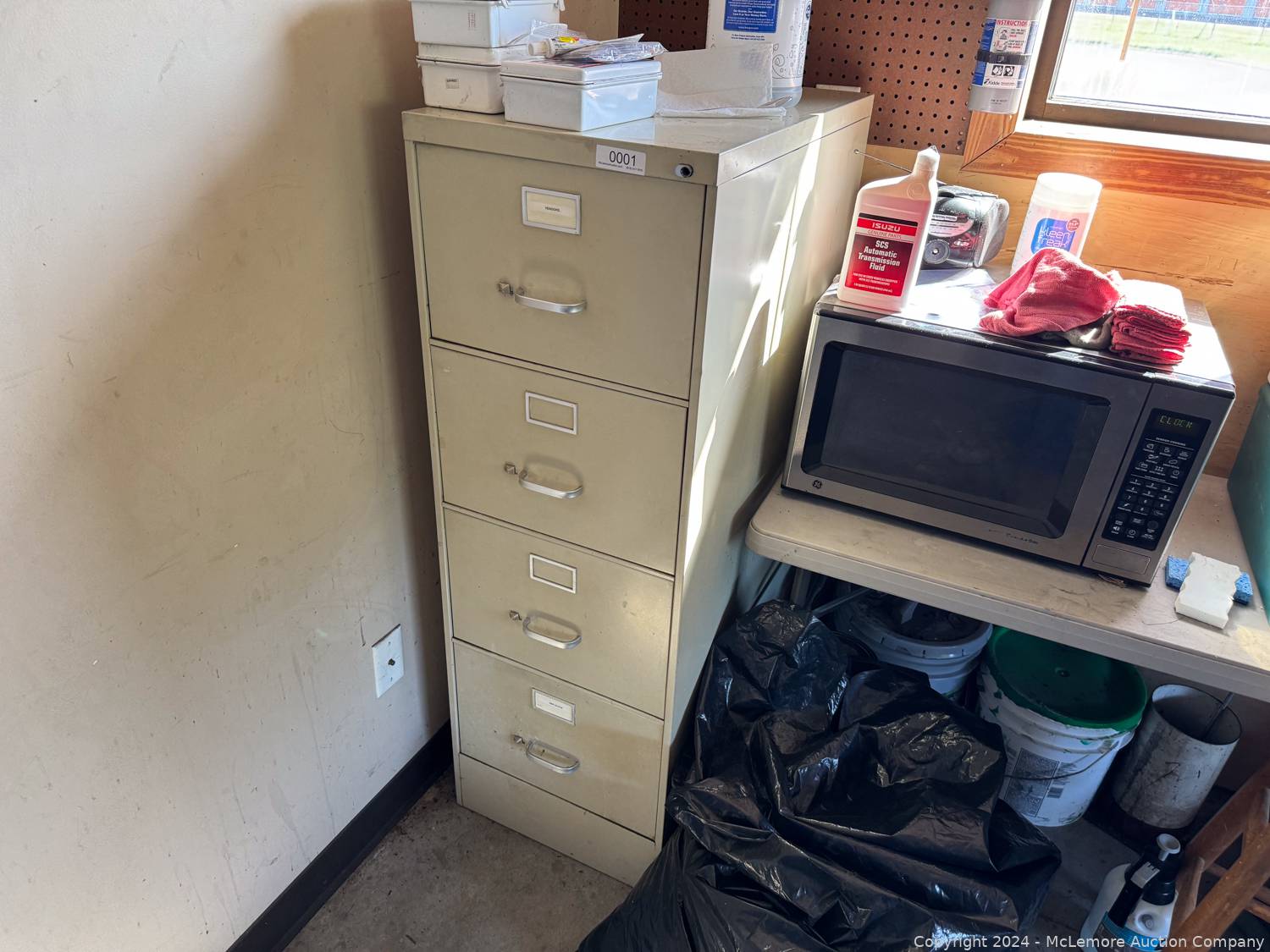 McLemore Auction Company Auction Complete Liquidation of Short