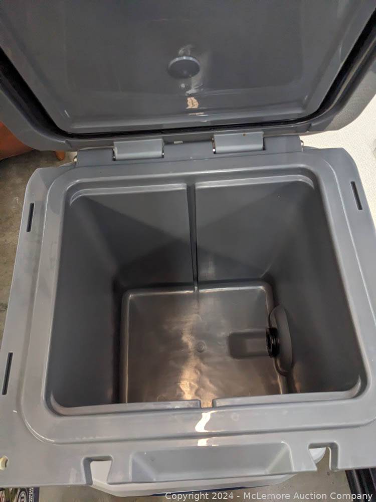 McLemore Auction Company Auction Brand New Items from the Wholesale