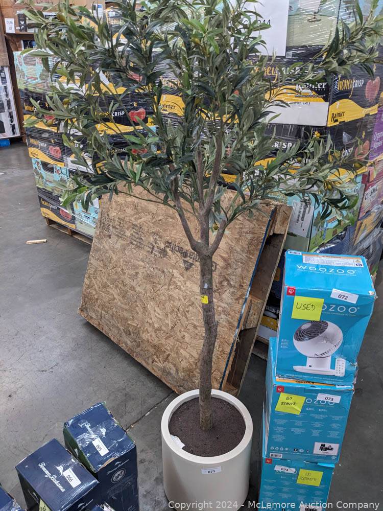 McLemore Auction Company Auction Brand New Items from the Wholesale