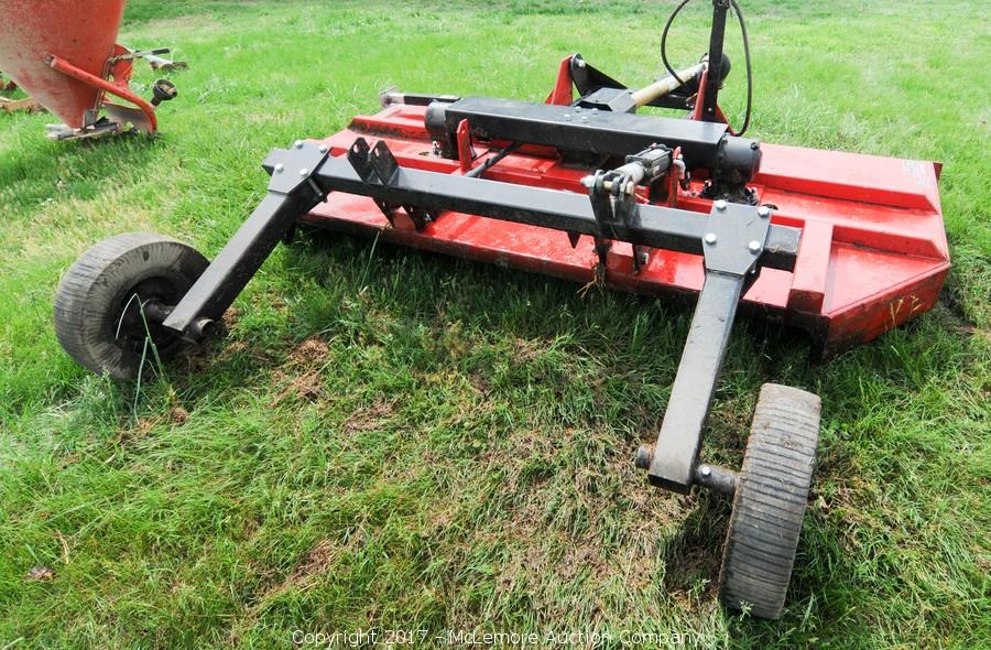 McLemore Auction Company Auction Complete Dispersal of Tap Root Farm in Franklin, TNTractors