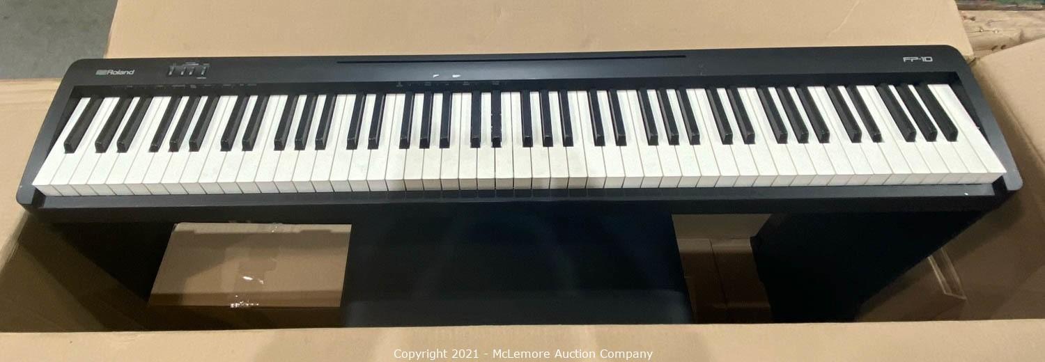 McLemore Auction Company Auction Huge Quantity of Kitchen, Musical