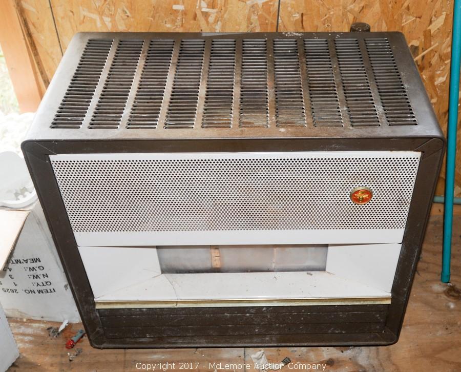 McLemore Auction Company Auction Antiques, Glassware, Collectibles