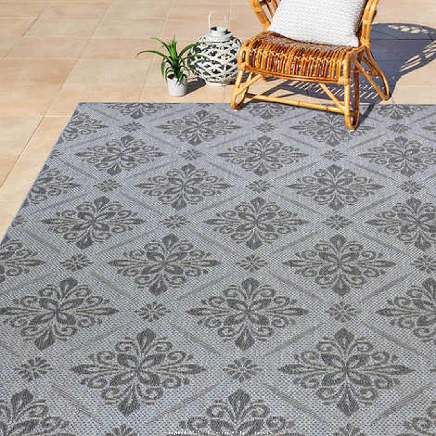 McLemore Auction Company Auction Brand New & Brand Name Rugs Including Nautica, Mohawk