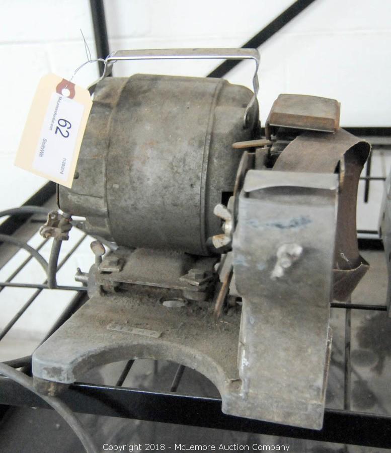 Mclemore Auction Company Auction Appliances Lighting Tubs