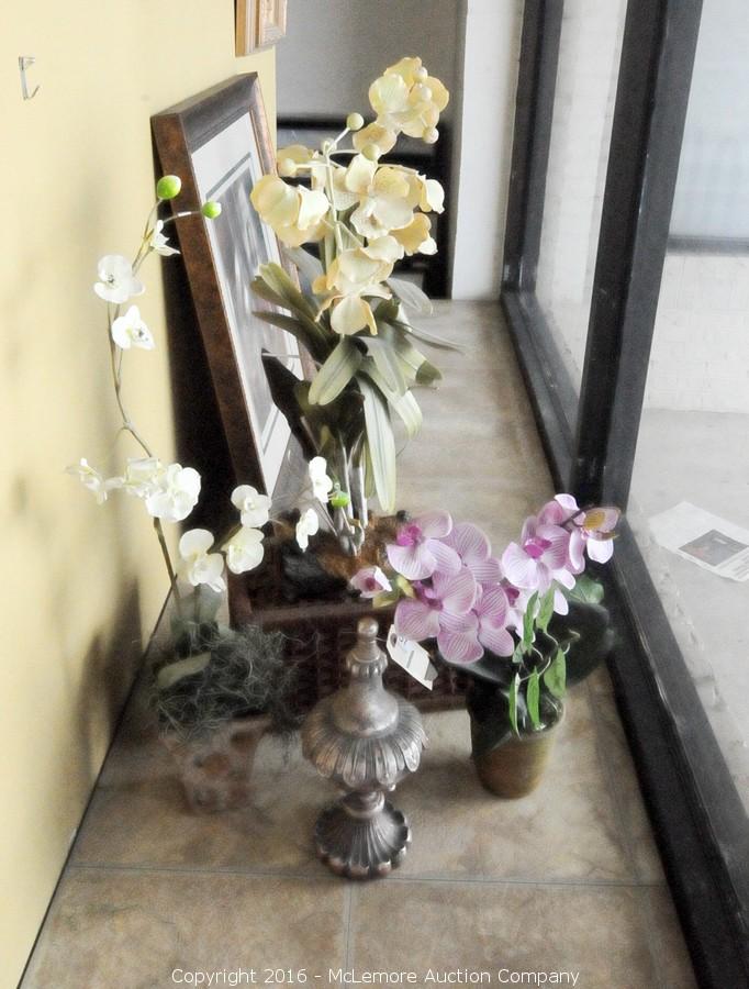 McLemore Auction Company Auction Going Out of Business Complete