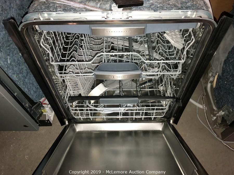 McLemore Auction Company Auction Gas and Electric Ranges, Double