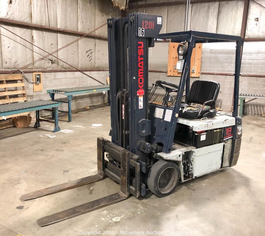 Mclemore Auction Company Auction Downsizing Sale Of Forklifts Vending Machines Cardboard Compactor Roller Conveyors Server Rack And Speakers From Seale Keyworks Item Komatsu Fb 18mh 2 Battery Operated Forklift With Battery Charger