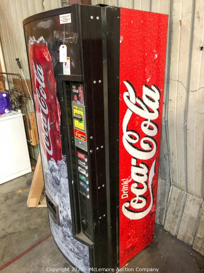 Ft Wayne - Circa Agosto 2017: Distributori Automatici Di PepsiCo E Di Pepsi Che Attendono Riparazione Vi 97715639 - Foto 8