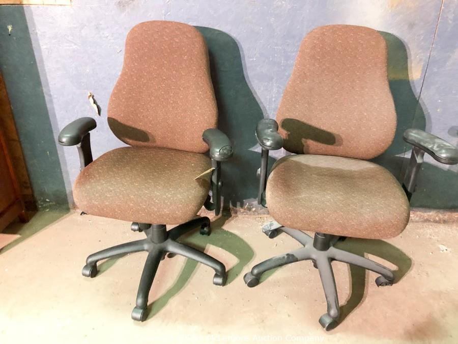 McLemore Auction Company Auction Office Furniture, Desks, Chairs