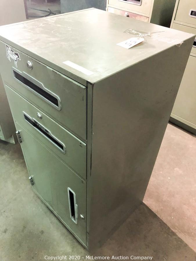 McLemore Auction Company - Auction: Office Furniture, Desks, Chairs ...