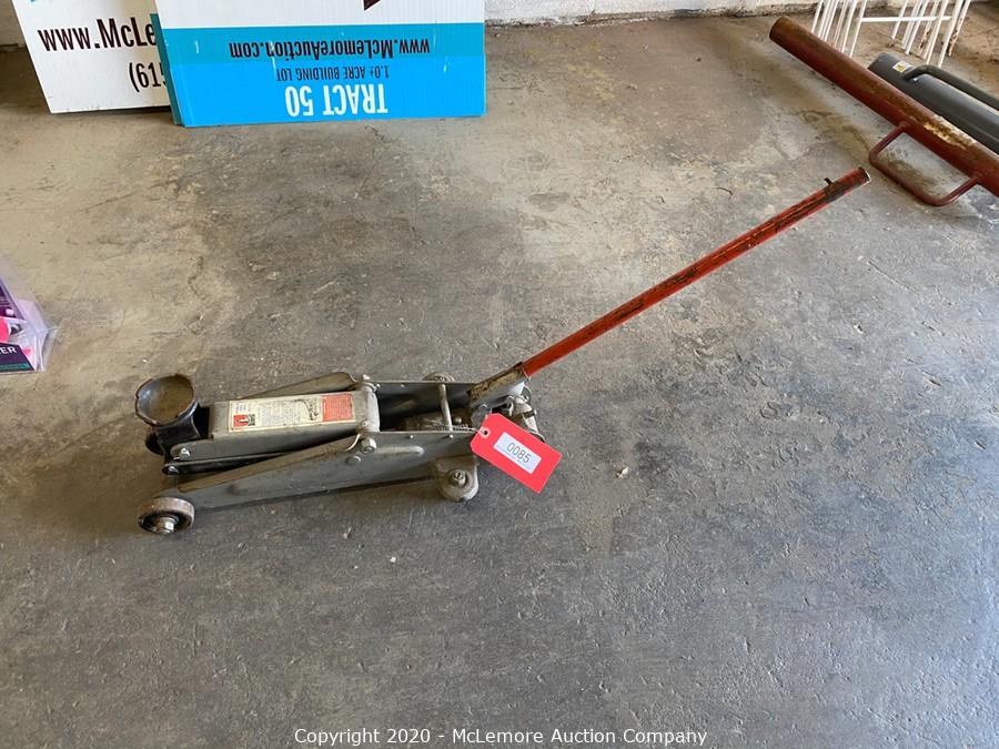 McLemore Auction Company Auction Surplus Furniture, Photographic