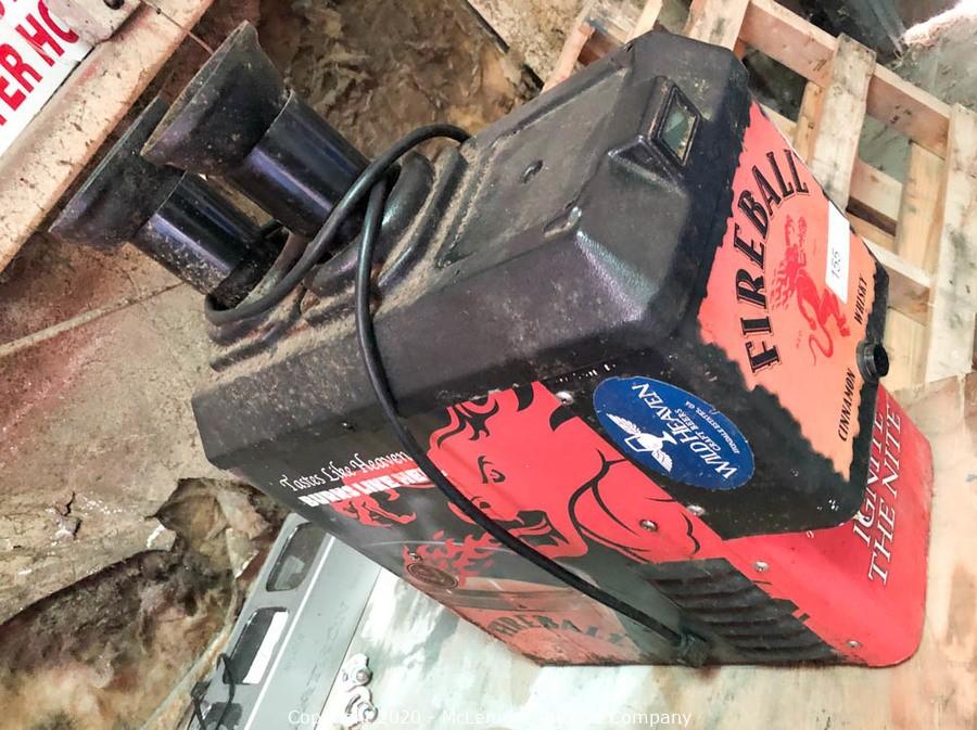 McLemore Auction Company Auction Water Heaters, Bathtubs, Sinks