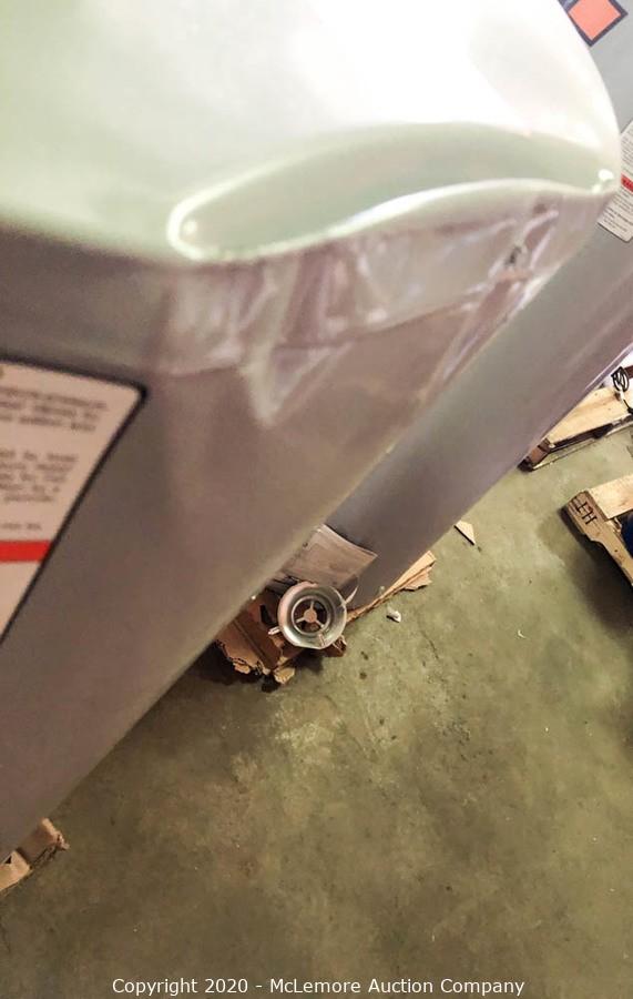 McLemore Auction Company Auction Ranges, Ovens, Microwaves, Lighting