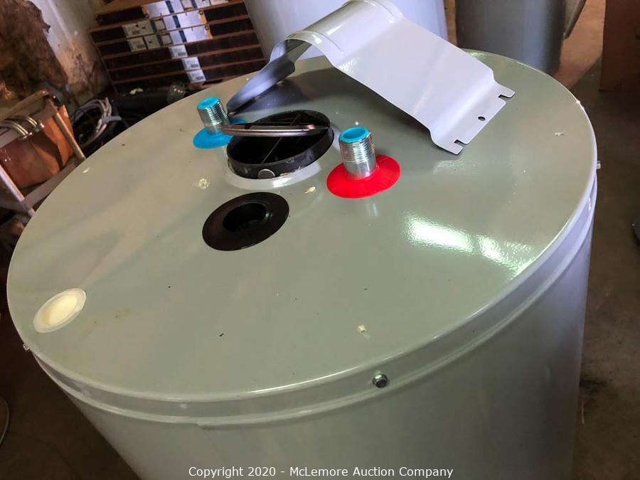 McLemore Auction Company Auction Ranges, Ovens, Microwaves, Lighting